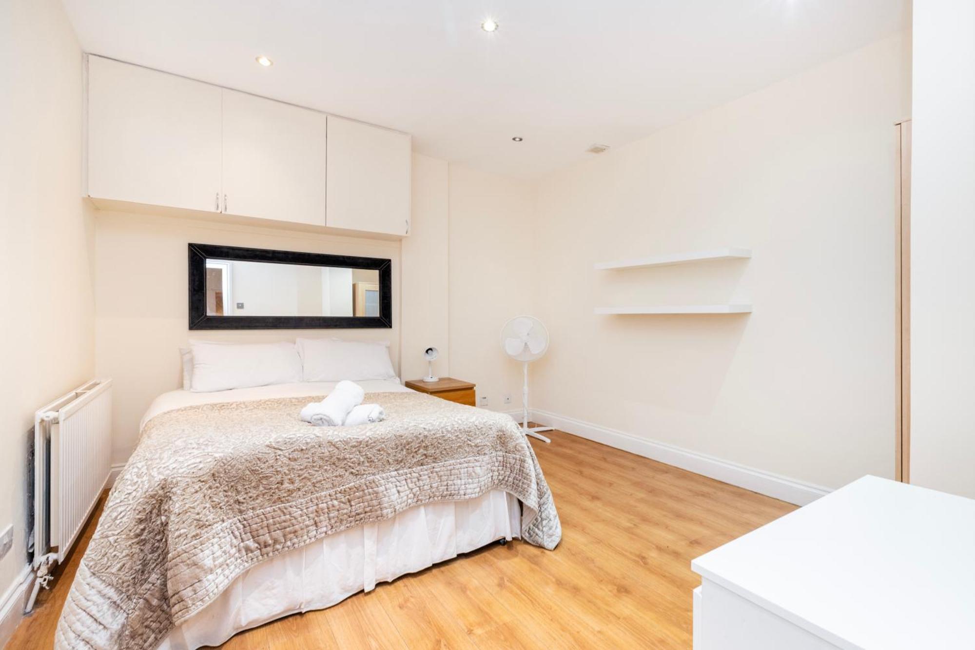 Hyde Park Rooms & Apartments Лондон Экстерьер фото